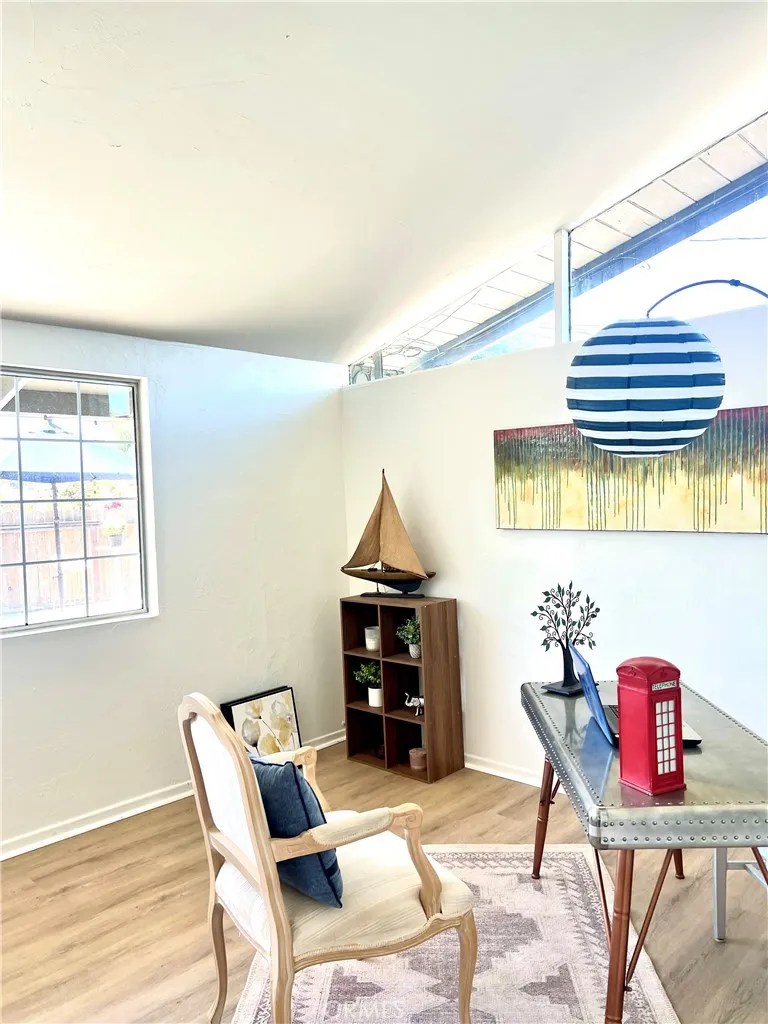 1767 W Chandeleur Drive, San Pedro, California 90732 home-pic-23